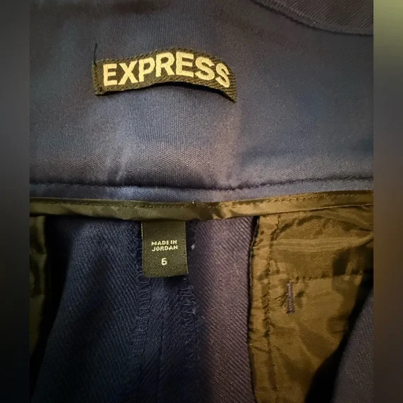 Express Women's Navy Shorts - Picture 7 of 8